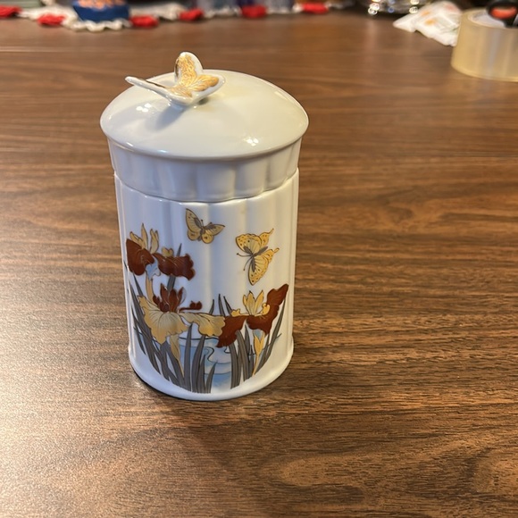 Butterfly Ceramic Container - Picture 9 of 9